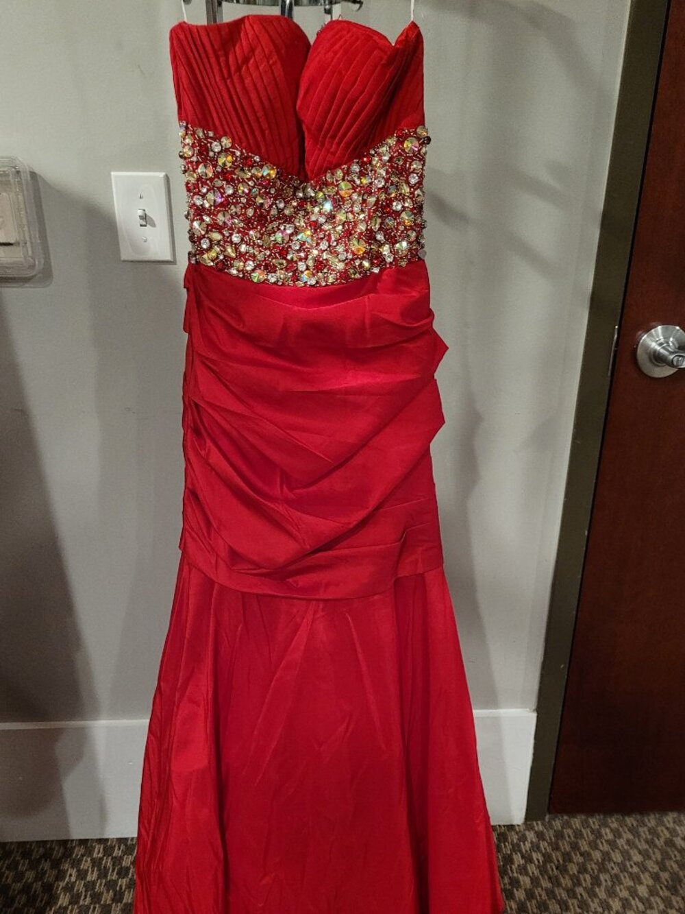 Epic Formals by Karishma Creations Size 4 Red Prom Dress